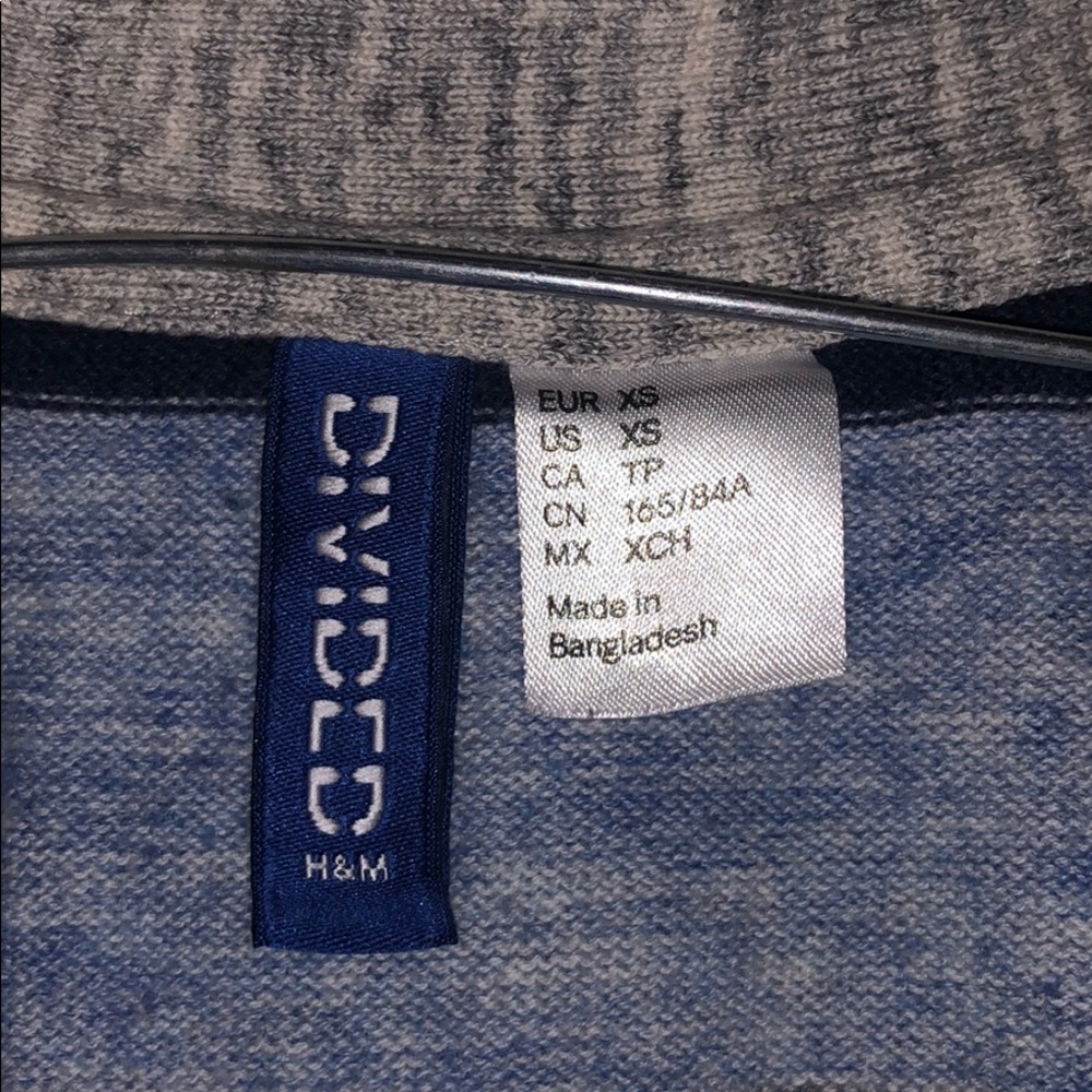 Cardigan - Picture 2 of 3